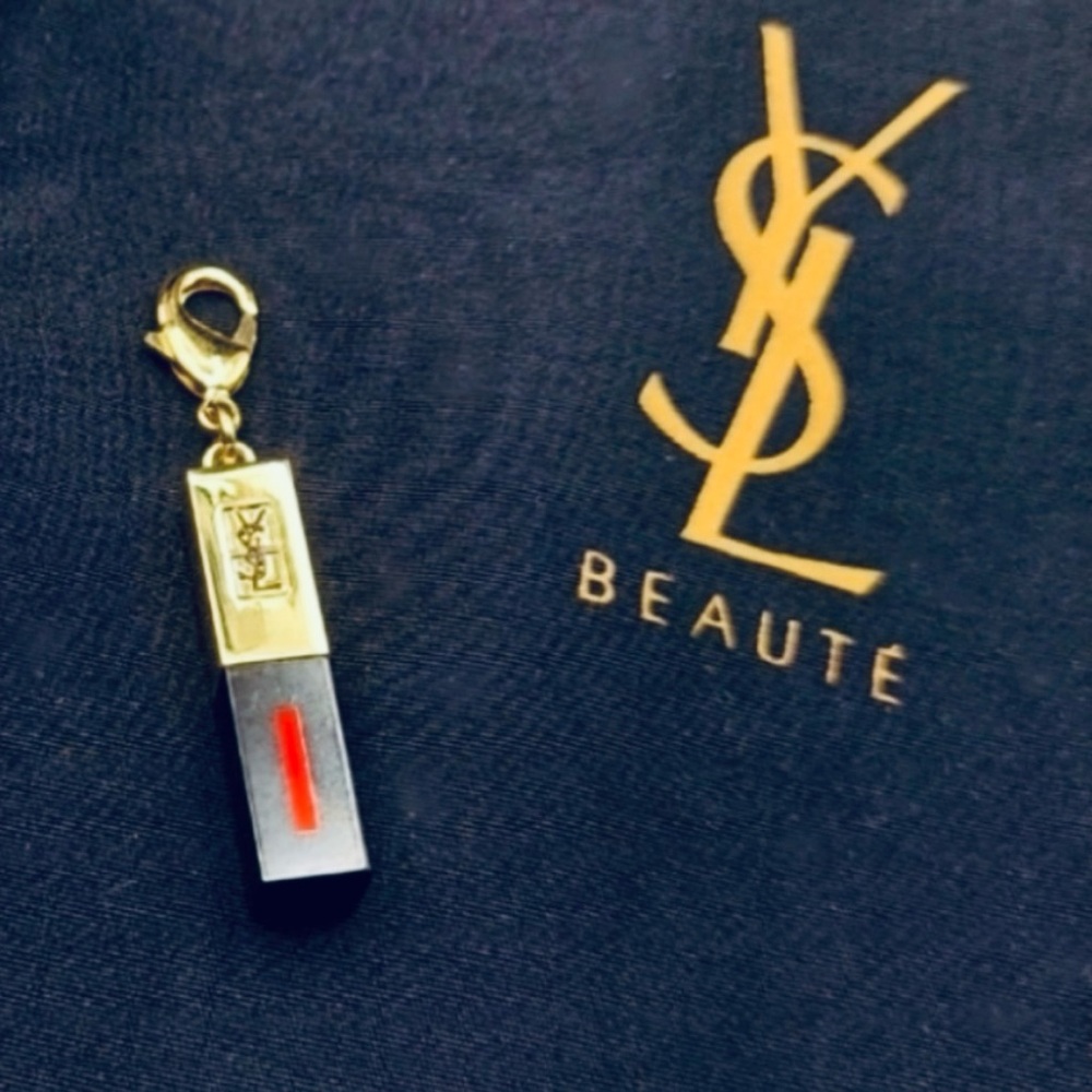 YSL Beaute Lipstick Charm